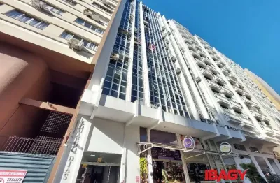 Excelente kitnet 1 dormitório(s) em centro - florianópolis