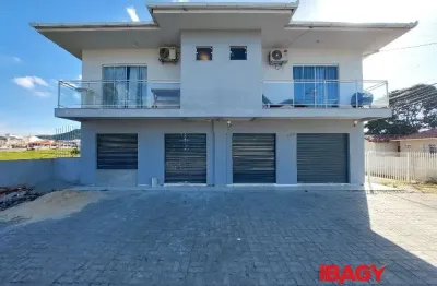 Excelente apartamento 2 dormitório(s) em ingleses do rio vermelho - florianópolis