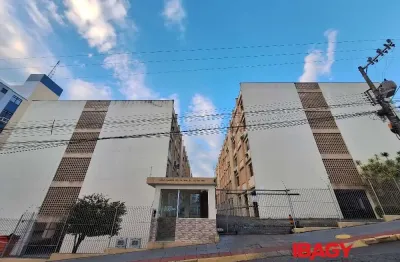 Excelente apartamento 2 dormitório(s) em estreito - florianópolis