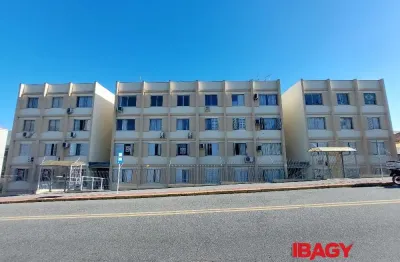 Excelente apartamento 2 dormitório(s) em estreito - florianópolis