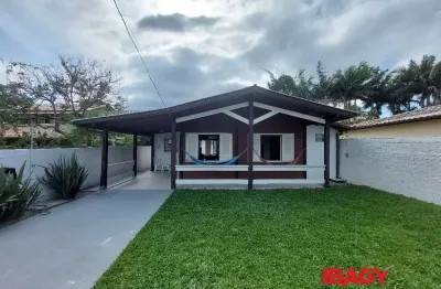 Excelente casa 2 dormitório(s) em campeche - florianópolis