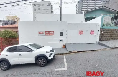 Barracão / Galpão / Depósito para alugar na Rua Manoel Loureiro, 436, Barreiros, São José
