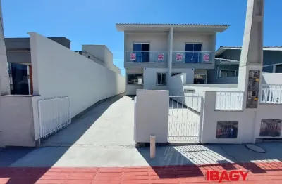 Excelente casa 2 dormitório(s) em bela vista - palhoça