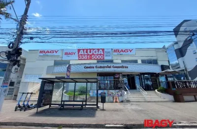 Prédio para alugar na Rua Desembargador Pedro Silva, 1924, Coqueiros, Florianópolis