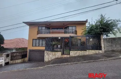 Excelente casa 3 dormitório(s) em itaguaçu - florianópolis