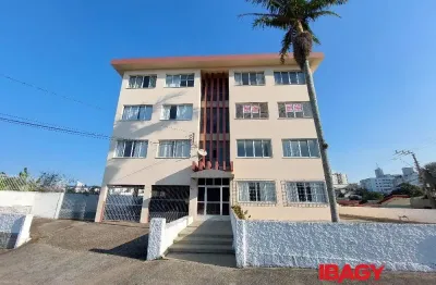 Excelente apartamento 3 dormitório(s) em capoeiras - florianópolis