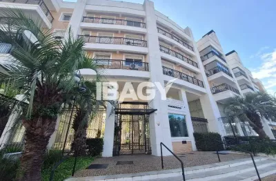 Excelente Apartamento 3 dormitório(s) em Abraão - Florianópolis