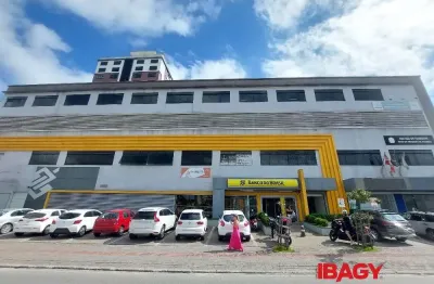 Ponto comercial para alugar na Avenida Atílio Pedro Pagani, 855, Pagani, Palhoça