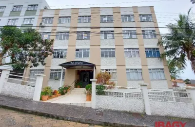 Excelente apartamento 3 dormitório(s) em trindade - florianópolis