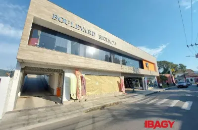 Ponto comercial para alugar na Rua Coronel Teixeira Oliveira, 162, Centro, Biguaçu