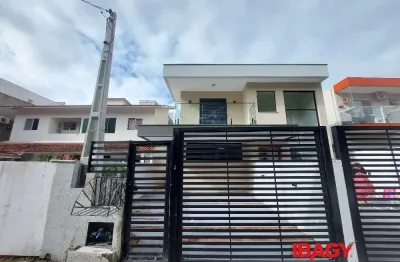 Excelente Casa 3 dormitório(s) em Campeche - Florianópolis
