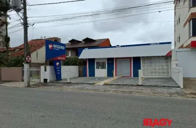 Ponto comercial para alugar na Rua Prefeito Leopoldo Freiberger, 501, Centro, Biguaçu