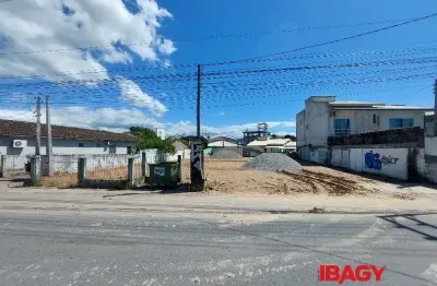 Terreno comercial para alugar na Avenida Bom Jesus de Nazaré, 662, Aririu, Palhoça