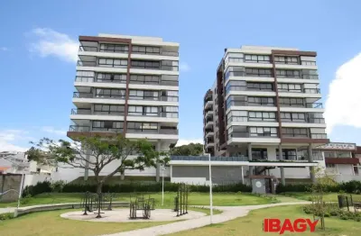 Apartamento com 3 quartos para alugar na Rua Getúlio Vargas, 2687, Centro, São José
