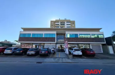 Ponto comercial para alugar na Rua Domingos Coelho, 731, Praia João Rosa, Biguaçu