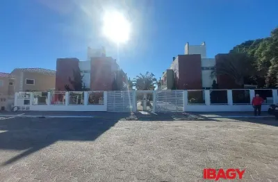 Excelente casa 3 dormitório(s) em campeche - florianópolis