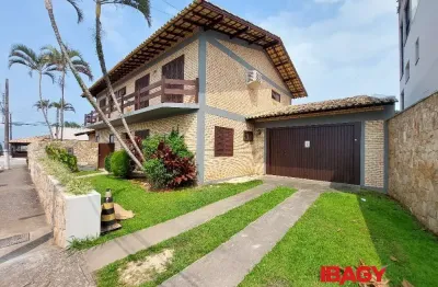 Casa comercial para alugar na Rua Rosato Evangelista, 117, Itaguaçu, Florianópolis