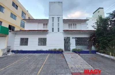 Casa comercial para alugar na Rua Presidente Gama Rosa, 252, Trindade, Florianópolis