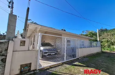 Excelente casa 3 dormitório(s) em cachoeira do bom jesus - florianópolis