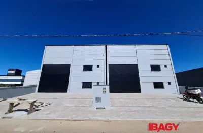 Barracão / Galpão / Depósito para alugar na Amoritas, 00, Pachecos, Palhoça