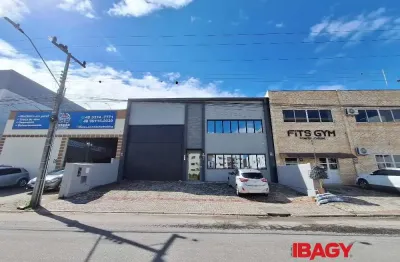 Barracão / Galpão / Depósito para alugar na Rua Pedro Thiesen Júnior, 248, Aririu, Palhoça