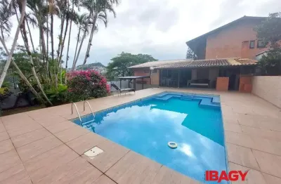 Excelente studio 1 dormitório(s) em carvoeira - florianopolis