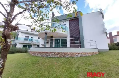 Excelente casa 3 dormitório(s) em vargem grande - santo amaro da imperatriz