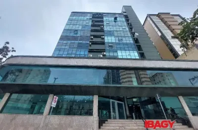 Ponto comercial para alugar na Rua Presidente Nereu Ramos, 19, Centro, Florianópolis