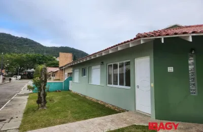 Excelente casa em condominio 4 dormitório(s) em itacorubi - florianópolis