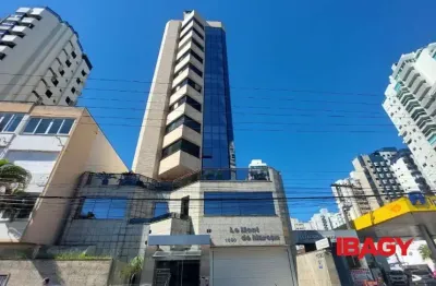 Excelente apartamento 3 dormitório(s) em centro - florianópolis