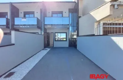 Excelente casa 2 dormitório(s) em ponte do imaruim - palhoça