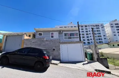 Excelente casa 3 dormitório(s) em bela vista - são josé