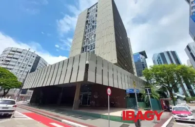 Sala comercial para alugar na Avenida Prefeito Osmar Cunha, 183, Centro, Florianópolis
