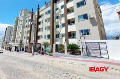 Apartamento com 2 quartos para alugar na Rua Recanto dos Santos, 275, Pedra Branca, Palhoça
