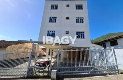 Excelente apartamento 1 dormitório(s) em costeira do pirajubae - florianópolis