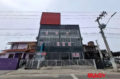 Prédio para alugar na Amaro Ferreira De Macedo, 99, Centro, Palhoça