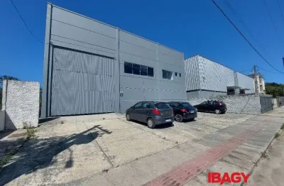 Barracão / Galpão / Depósito para alugar na Rainilda Maria Meneghelli, 65, Sertão do Maruim, São José