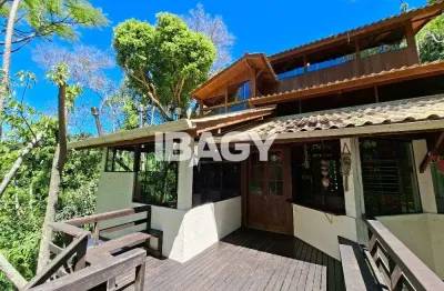 Excelente casa 4 dormitório(s) em lagoa da conceição - florianópolis