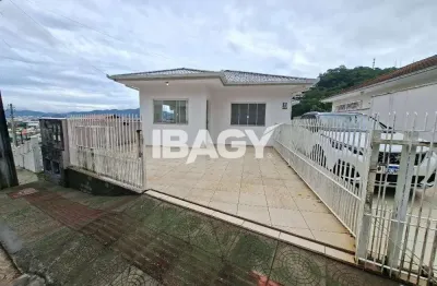 Excelente casa 2 dormitório(s) em fazenda santo antônio - são josé