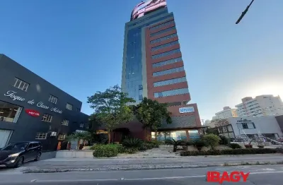 Sala comercial para alugar na Rua Fúlvio Aducci, 627, Estreito, Florianópolis