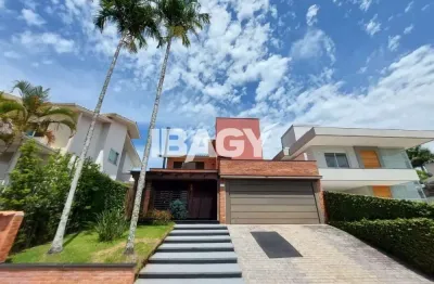 Casa com 3 quartos para alugar na Rua dos Curiós, 175, Pedra Branca, Palhoça