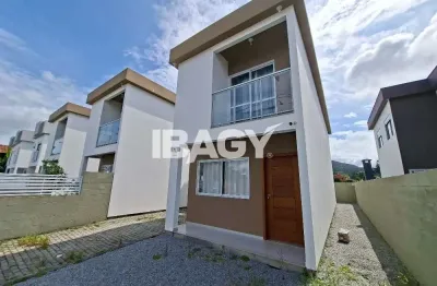 Excelente Casa 3 dormitório(s) em Campeche - Florianópolis