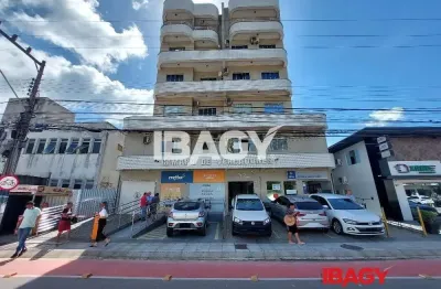 Ponto comercial para alugar na Rua Hermogenes Prazeres, 79, Centro, Biguaçu