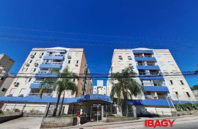 Excelente apartamento 3 dormitório(s) em estreito - florianópolis