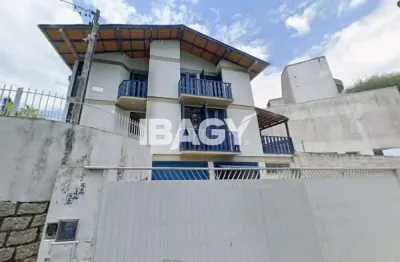 Excelente casa 3 dormitório(s) em agronômica - florianópolis