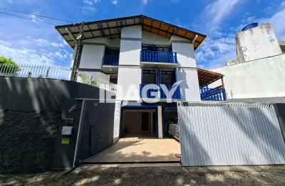 Excelente Casa 3 dormitório(s) em Agronômica - Florianópolis