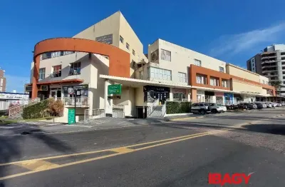 Ponto comercial para alugar na Avenida dos Lagos, 41, Pedra Branca, Palhoça