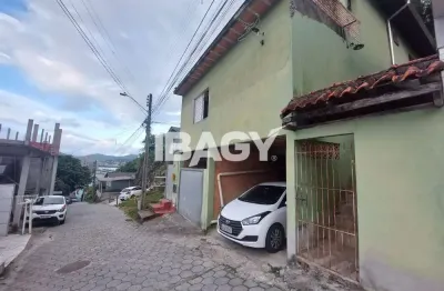 Excelente casa 4 dormitório(s) em agronomica - florianopolis