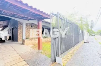 Excelente casa 6 dormitório(s) em santa monica - florianópolis