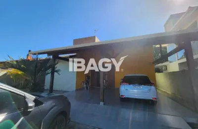 Excelente casa 3 dormitório(s) em campeche - florianópolis